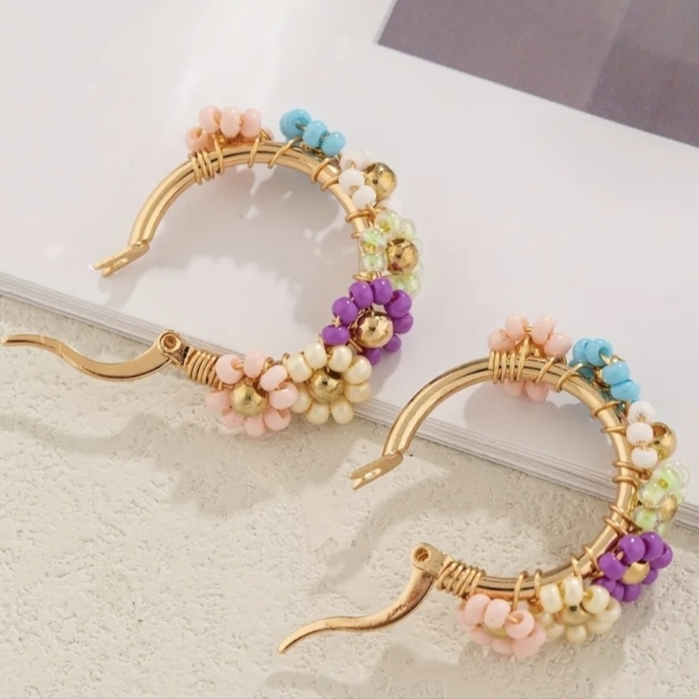 New Handmade Beaded Daisy Flower Gold Hoop Earrings • Multicolor